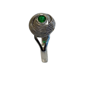 Anillo en Oro Blanco 18k con Esmeralda AN005